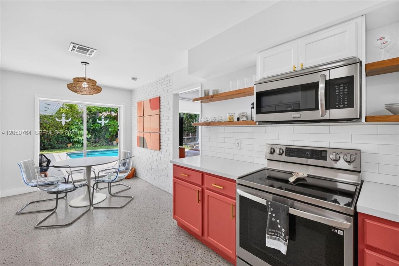 1750 NE 56th St, Fort Lauderdale, FL 33334 Photo