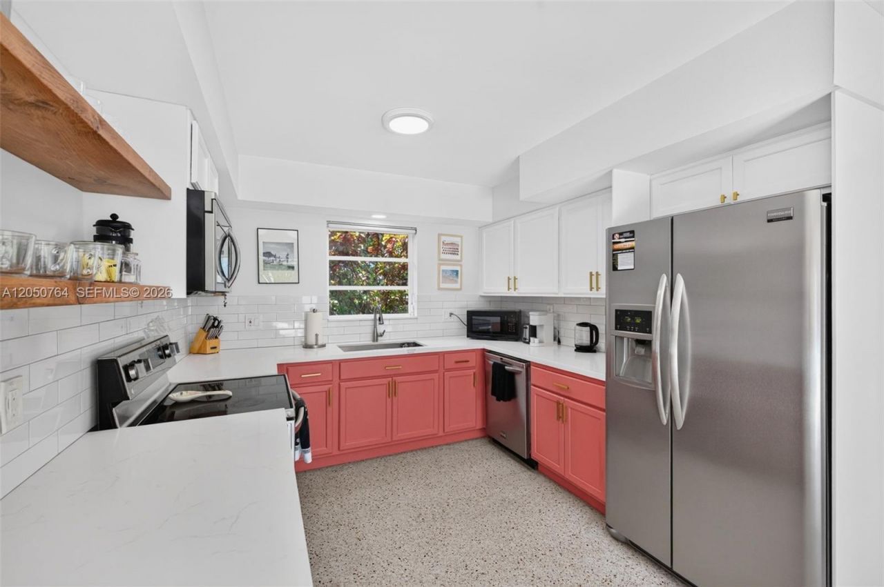 1750 NE 56th St, Fort Lauderdale, FL 33334 Photo