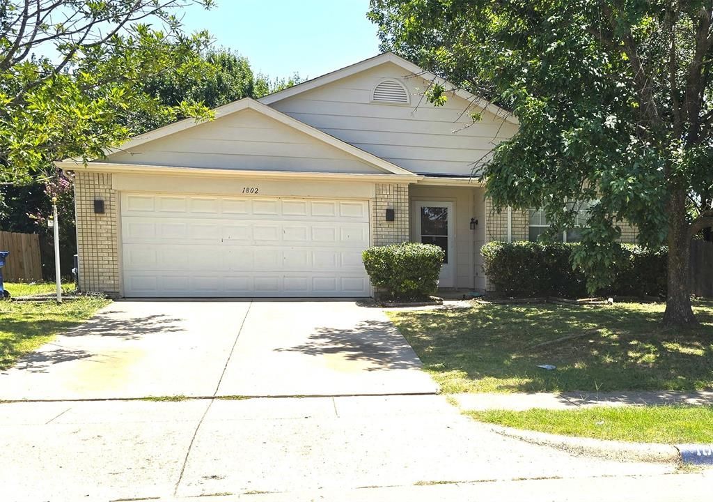 1802 Berkeley Drive, Glenn Heights, TX 75154 Main Photo