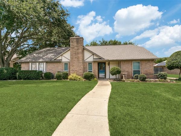 8 Winding Creek Court, Trophy Club, TX 76262