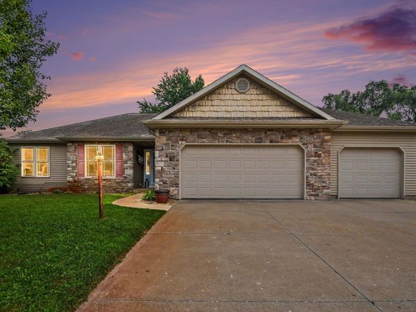 22352 Stonebridge Drive, Elkhart, IN 46514