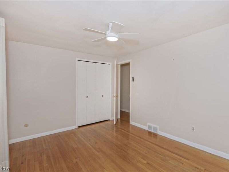 4945 Hartley Drive, Lyndhurst, OH 44124 Photo 34