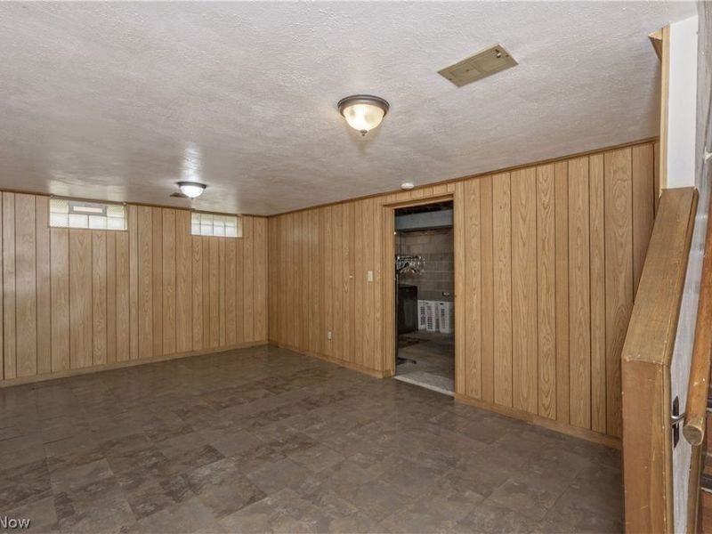 4945 Hartley Drive, Lyndhurst, OH 44124 Photo 39