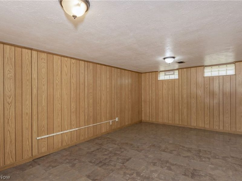4945 Hartley Drive, Lyndhurst, OH 44124 Photo 40