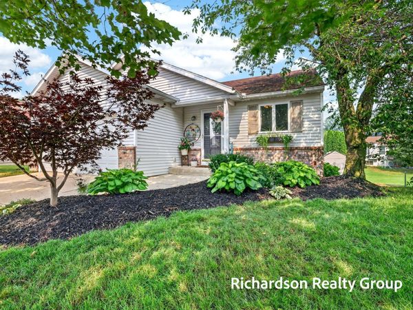 3138 Winter Ridge Drive, Holland, MI 49424