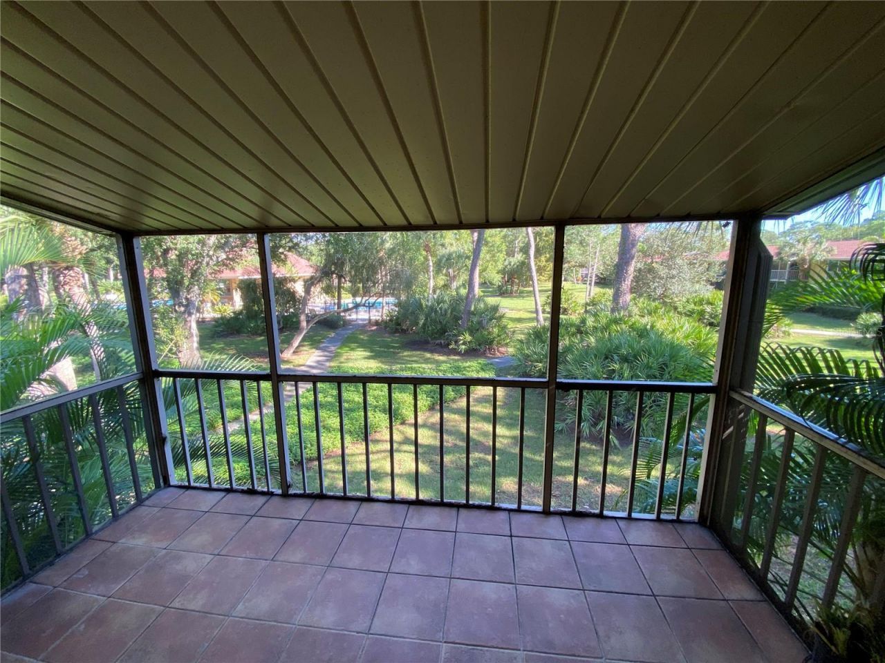 972 La Costa Circle, Unit 8, Sarasota, FL 34237 Photo