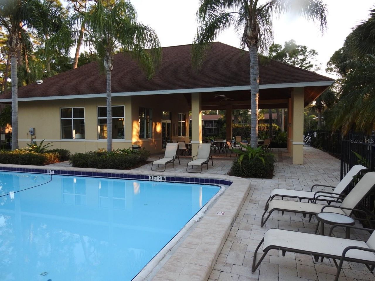 972 La Costa Circle, Unit 8, Sarasota, FL 34237 Photo