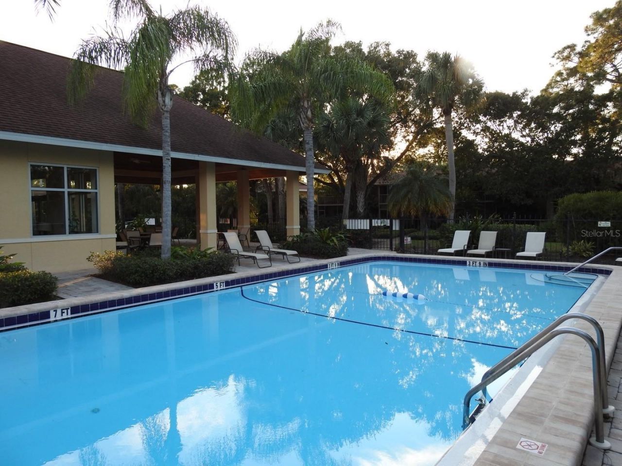 972 La Costa Circle, Unit 8, Sarasota, FL 34237 Photo