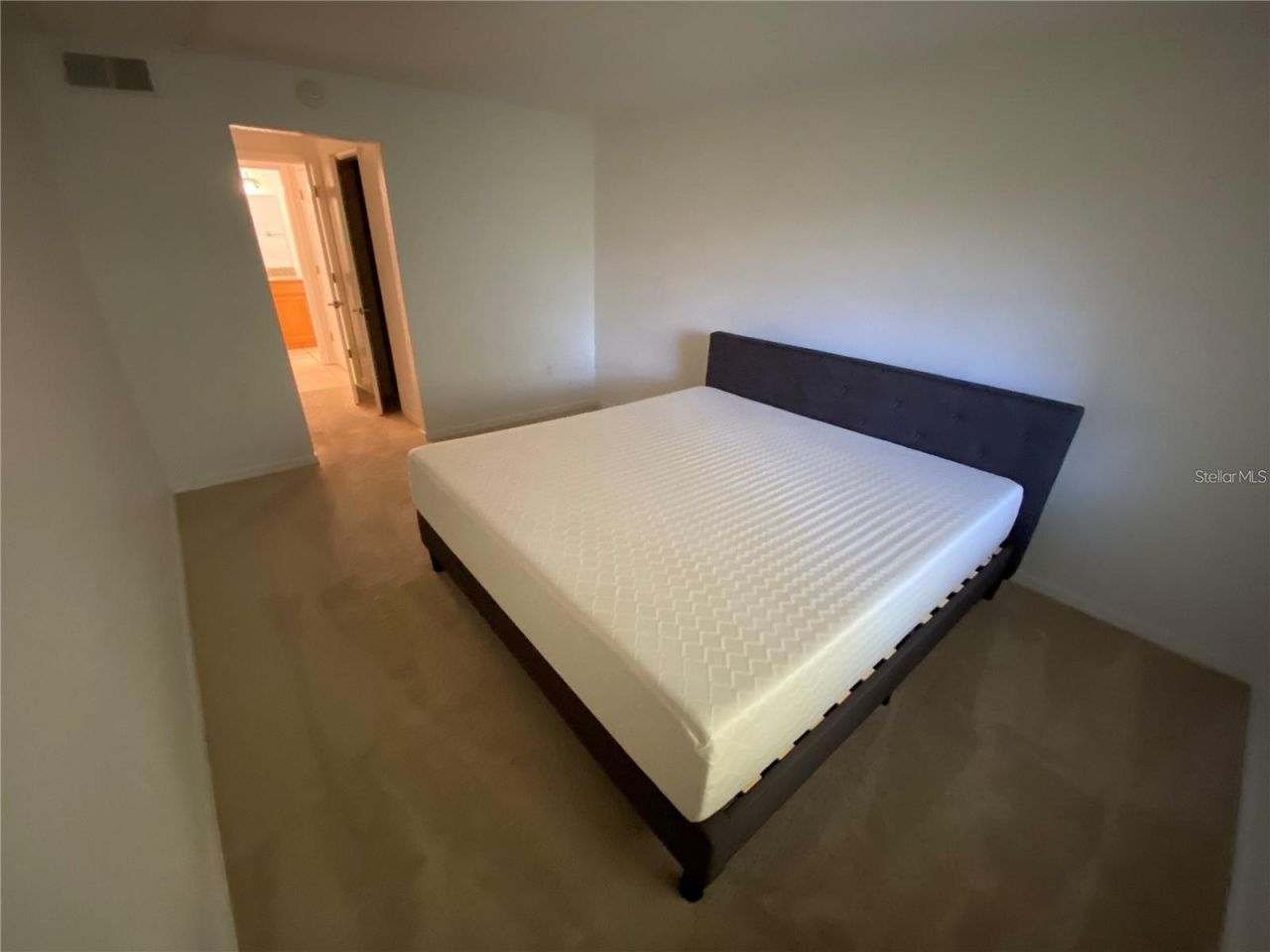 972 La Costa Circle, Unit 8, Sarasota, FL 34237 Photo
