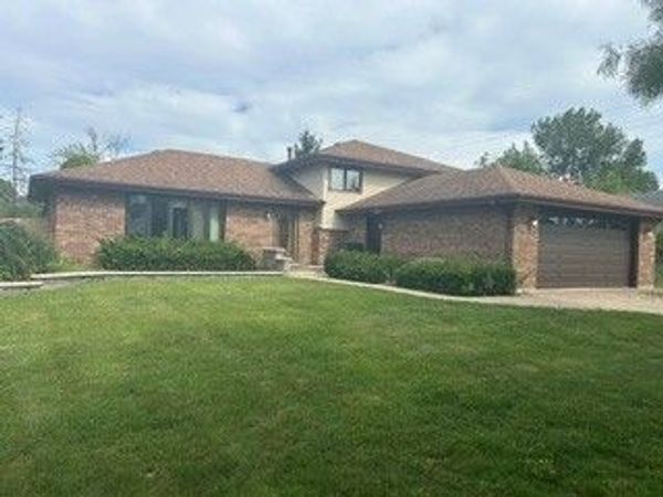 12921 S Parkside Drive , Palos Park, IL 60464
