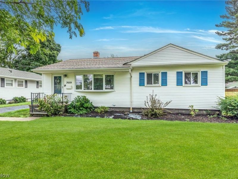 3659 W 232 Street, North Olmsted, OH 44070 Photo 1