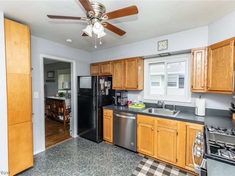 3659 W 232 Street, North Olmsted, OH 44070 Photo 10