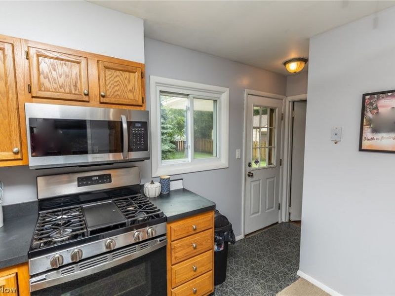 3659 W 232 Street, North Olmsted, OH 44070 Photo 13