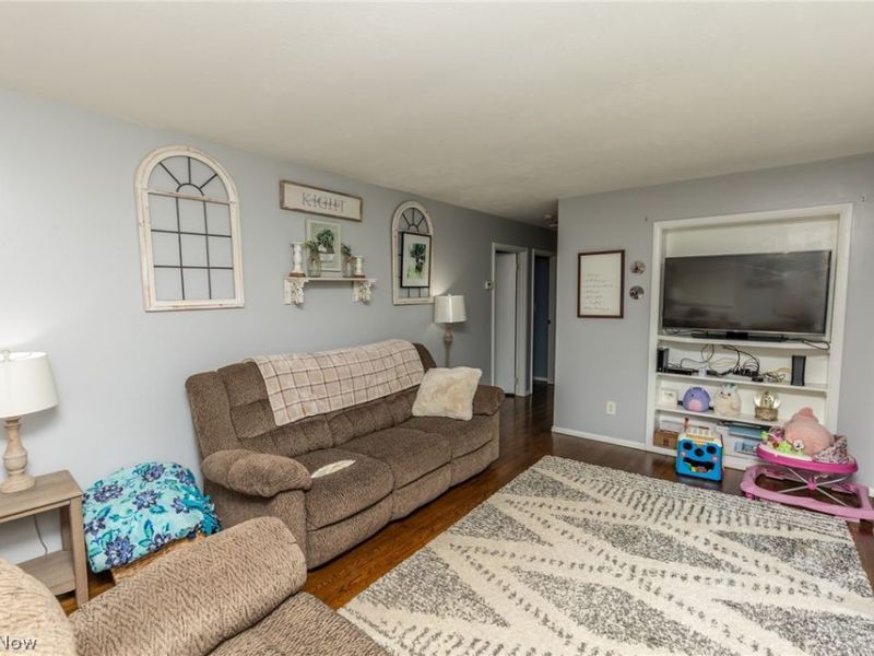 3659 W 232 Street, North Olmsted, OH 44070 Photo 6