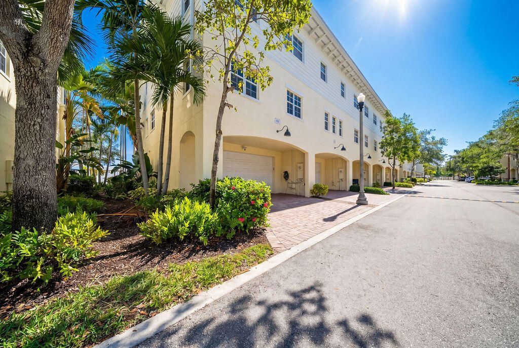 261 SW 6th Place, Pompano Beach, FL 33060 Photo