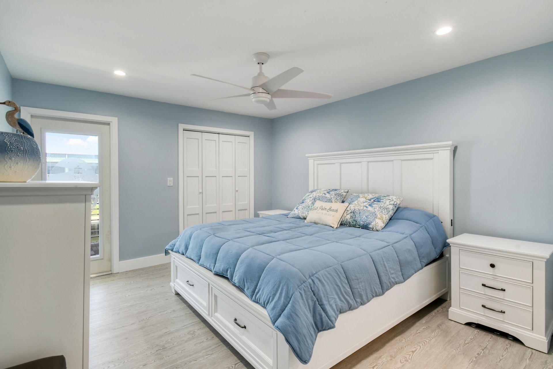 117 Lehane Terrace, Unit 211, North Palm Beach, FL 33408 Photo