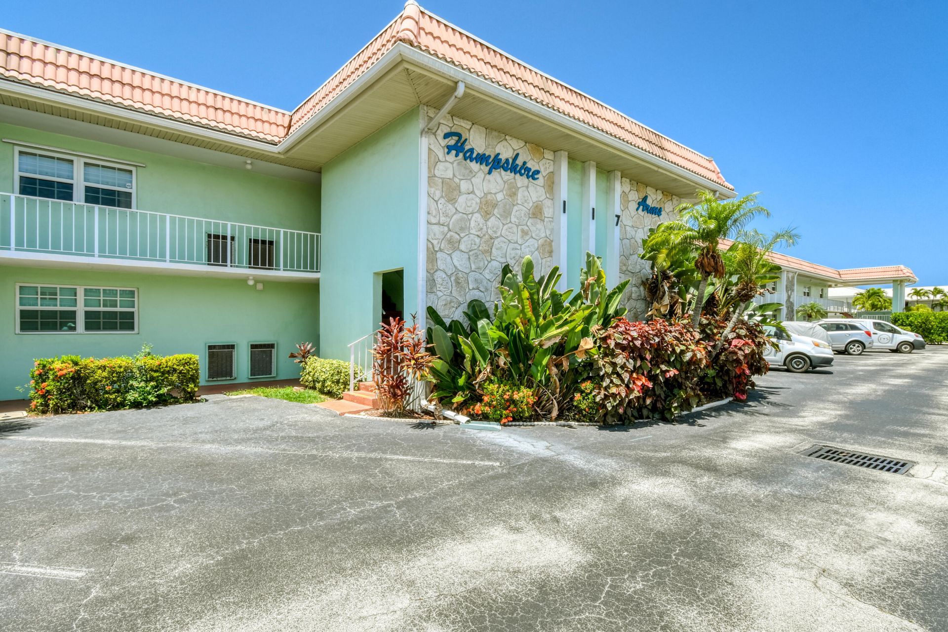 117 Lehane Terrace, Unit 211, North Palm Beach, FL 33408 Photo