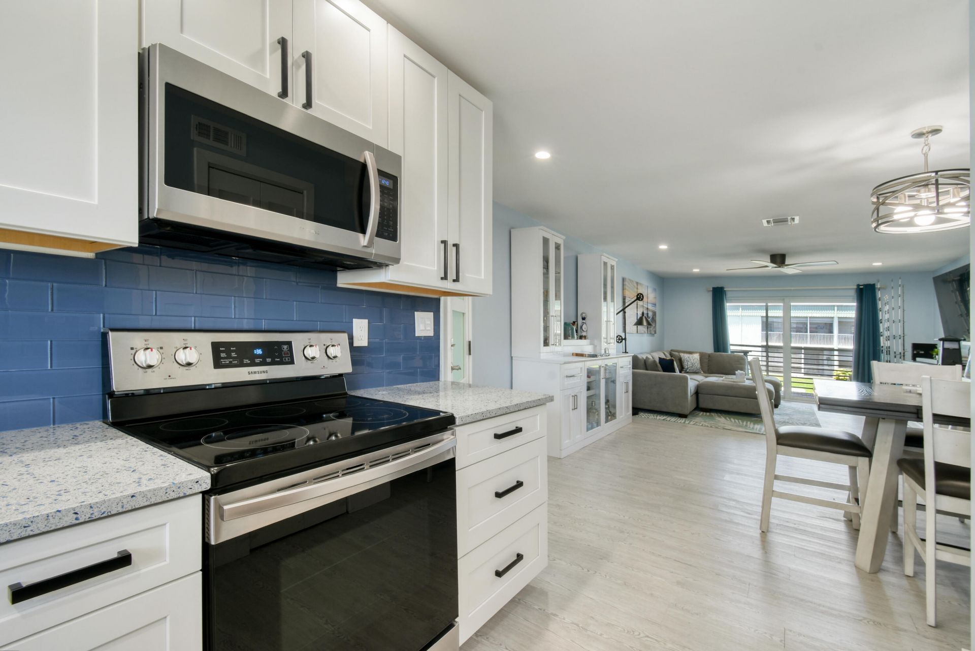 117 Lehane Terrace, Unit 211, North Palm Beach, FL 33408 Photo