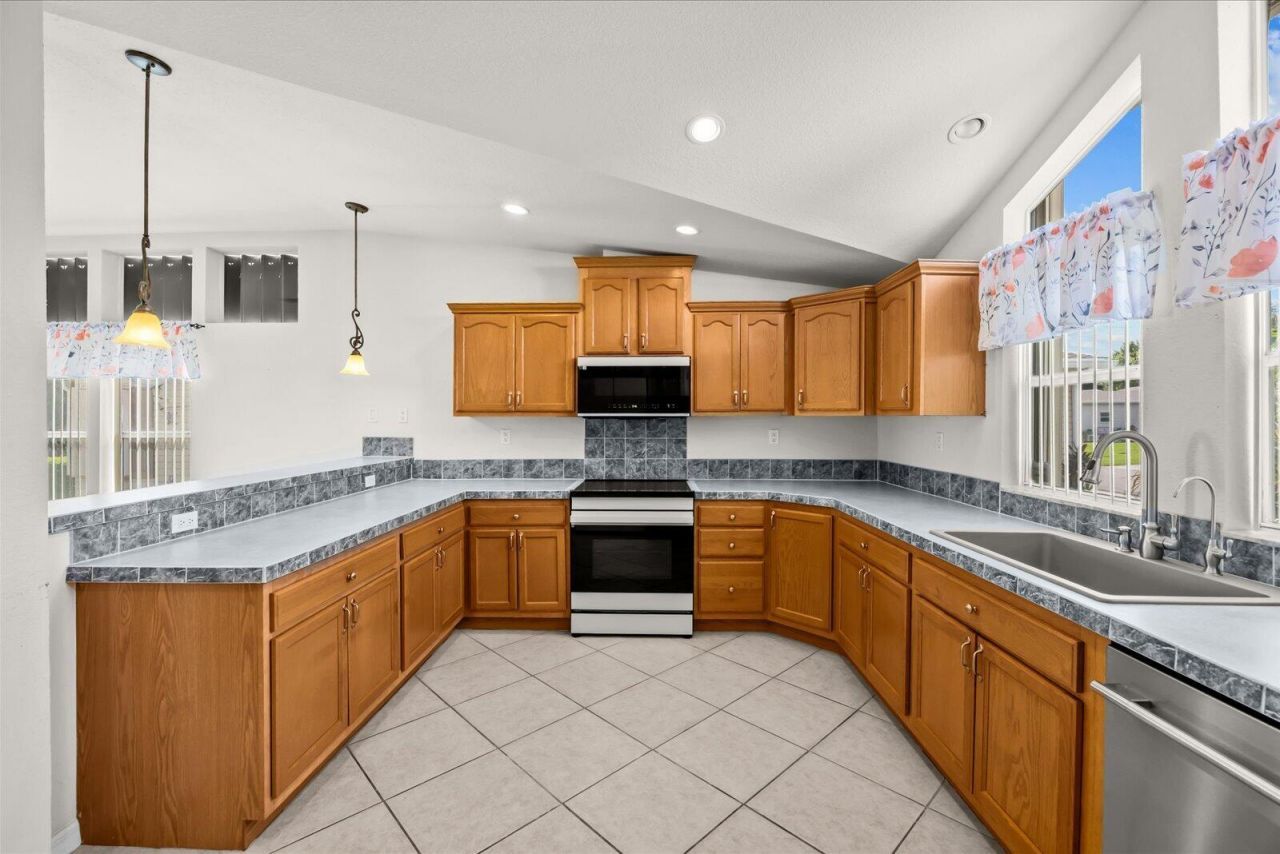 3408 Red Tailed Hawk Drive, Port Saint Lucie, FL 34952 Photo