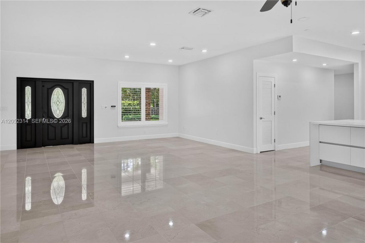 10425 SW 62nd St , Miami, FL 33173 Photo