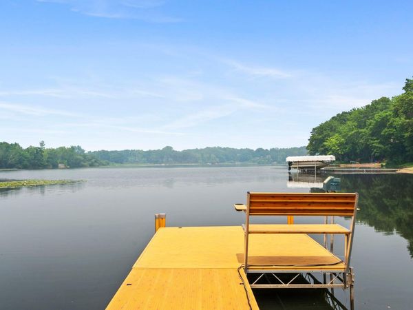 7920 Hill Trail N, Lake Elmo, MN 55042