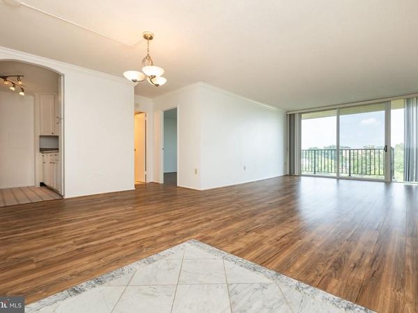 4600 S FOUR MILE RUN DRIVE, Unit 1207, ARLINGTON, VA 22204