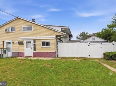 806 SHADELAND AVENUE , BURLINGTON, NJ 08016