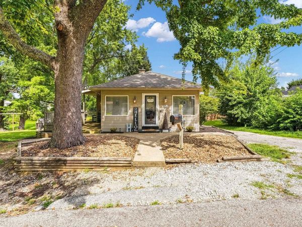 623 Short Street, Oakland City, IN 47660