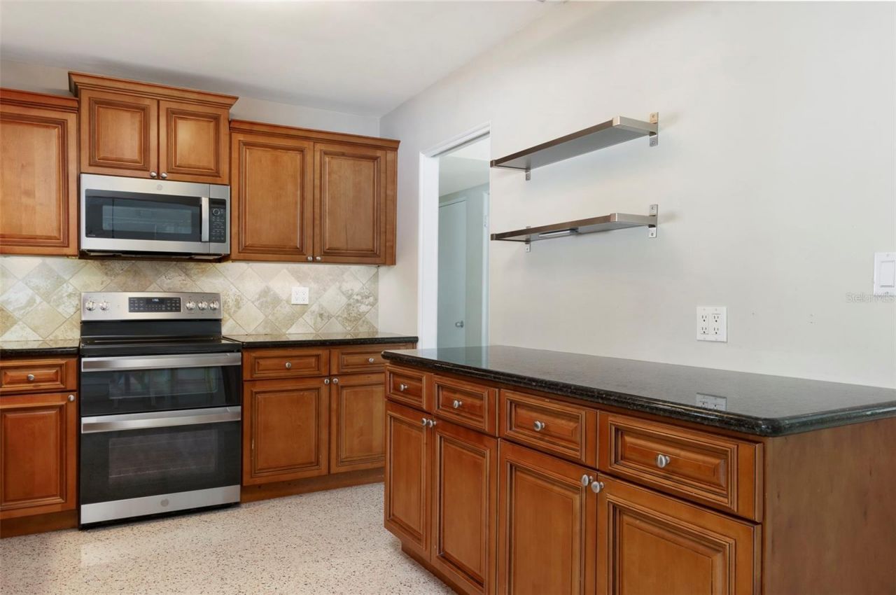 6355 23rd Avenue N, Saint Petersburg, FL 33710 Photo