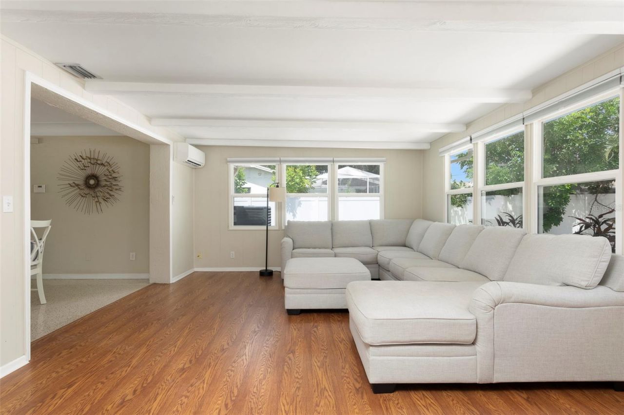 6355 23rd Avenue N, Saint Petersburg, FL 33710 Photo