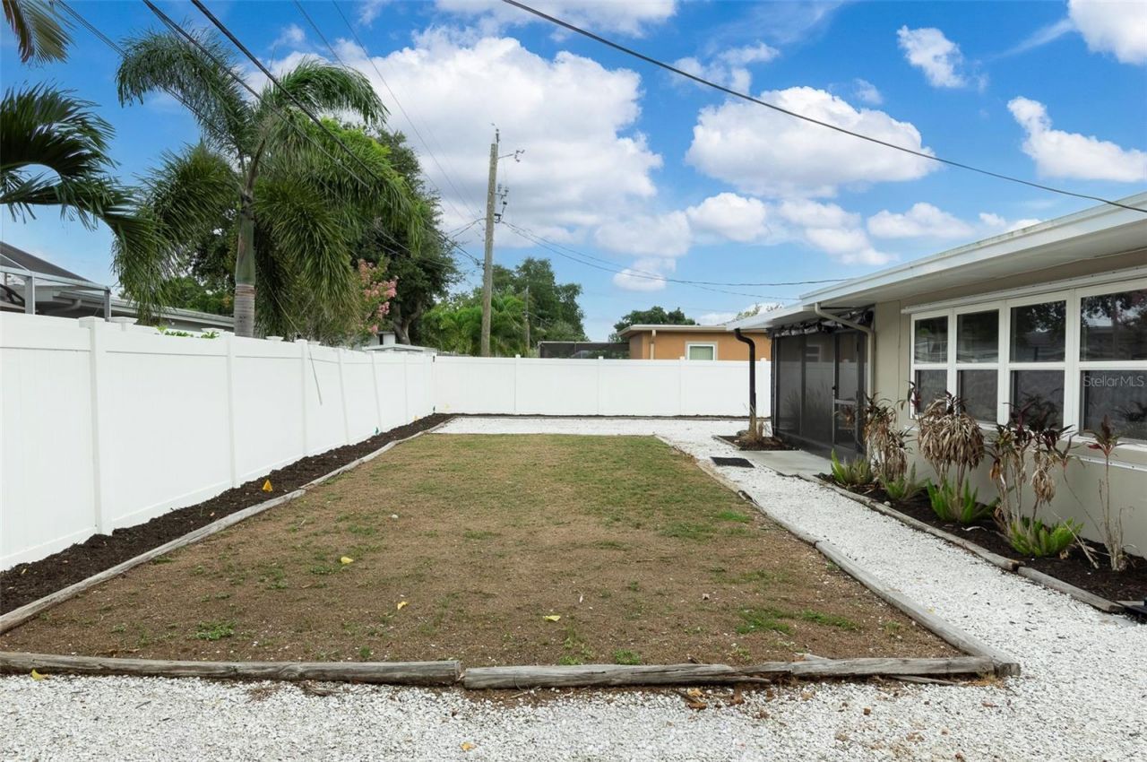 6355 23rd Avenue N, Saint Petersburg, FL 33710 Photo