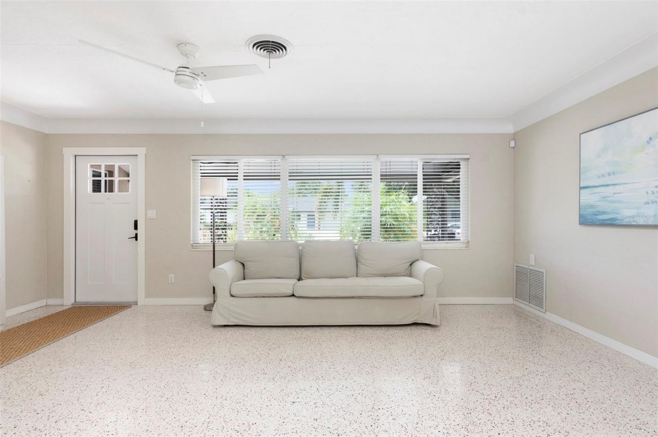 6355 23rd Avenue N, Saint Petersburg, FL 33710 Photo