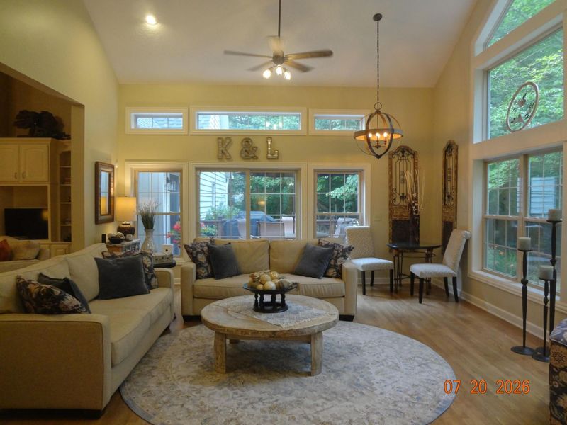 360 Warren Point Lane, Pataskala, OH 43062 Photo 10