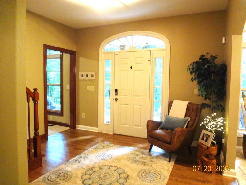 360 Warren Point Lane, Pataskala, OH 43062 Photo 6