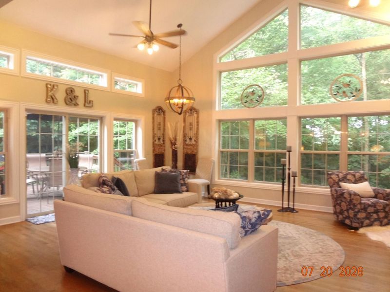 360 Warren Point Lane, Pataskala, OH 43062 Photo 8