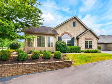7228 Falls View Circle, Delaware, OH 43015