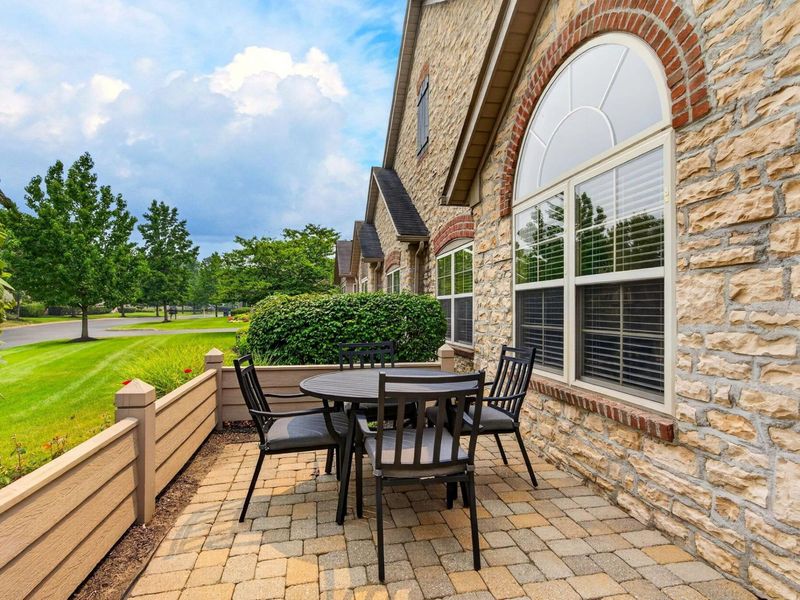 7228 Falls View Circle , Delaware, OH 43015 Photo 4
