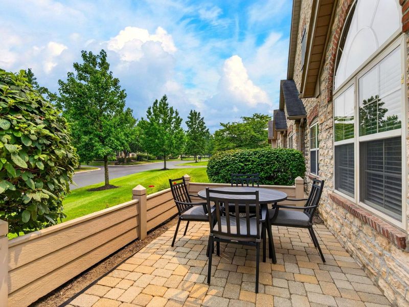 7228 Falls View Circle , Delaware, OH 43015 Photo 5