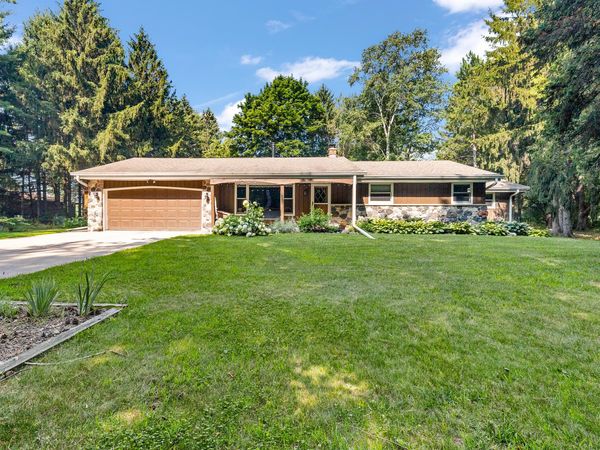6775 Glacier Dr, Barton, WI 53090