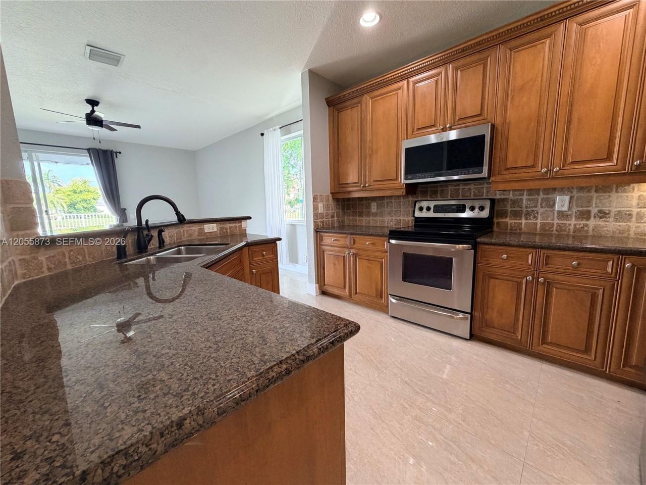 980 Golden Cane Dr , Weston, FL 33327 Photo