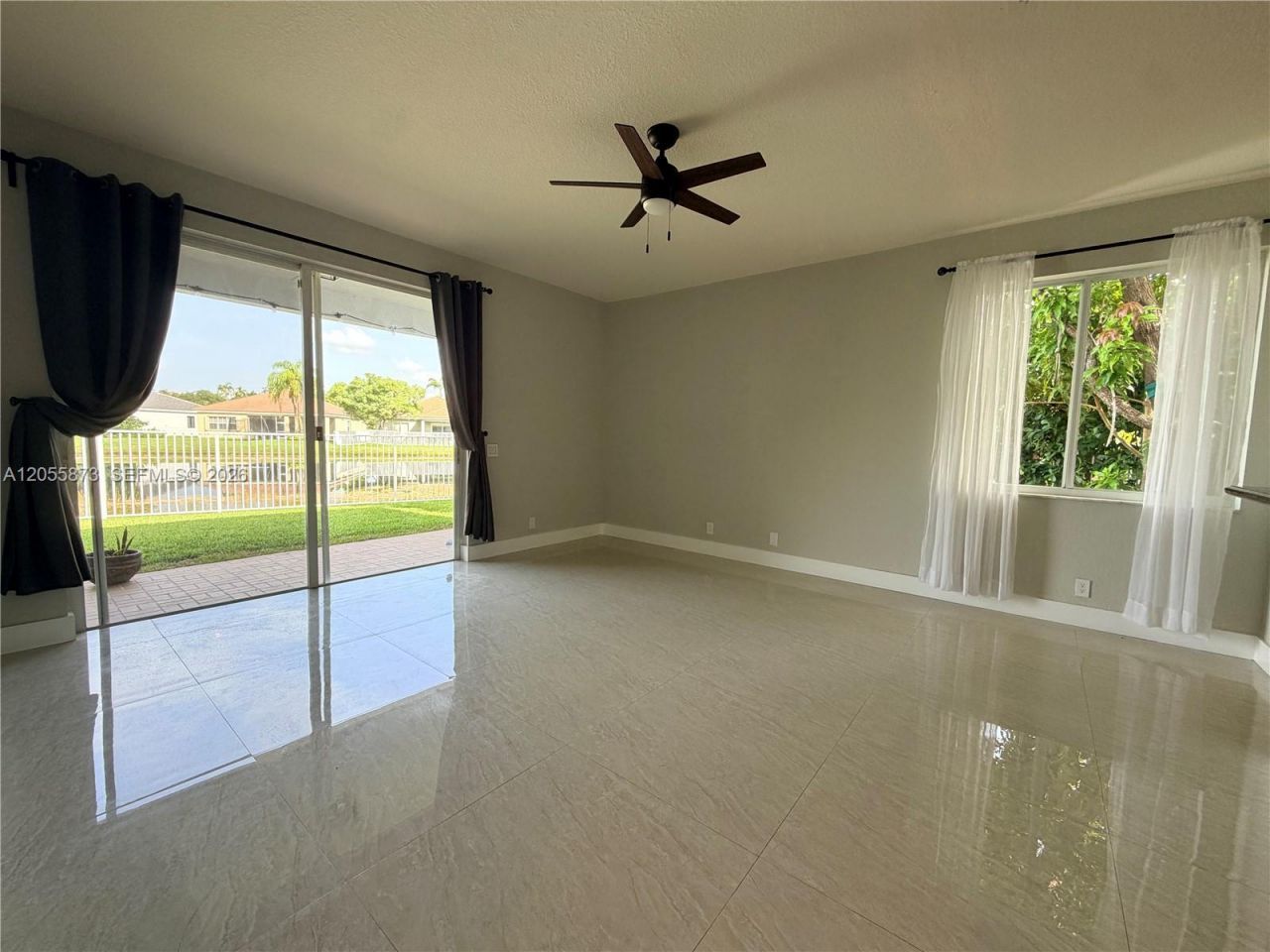 980 Golden Cane Dr , Weston, FL 33327 Photo