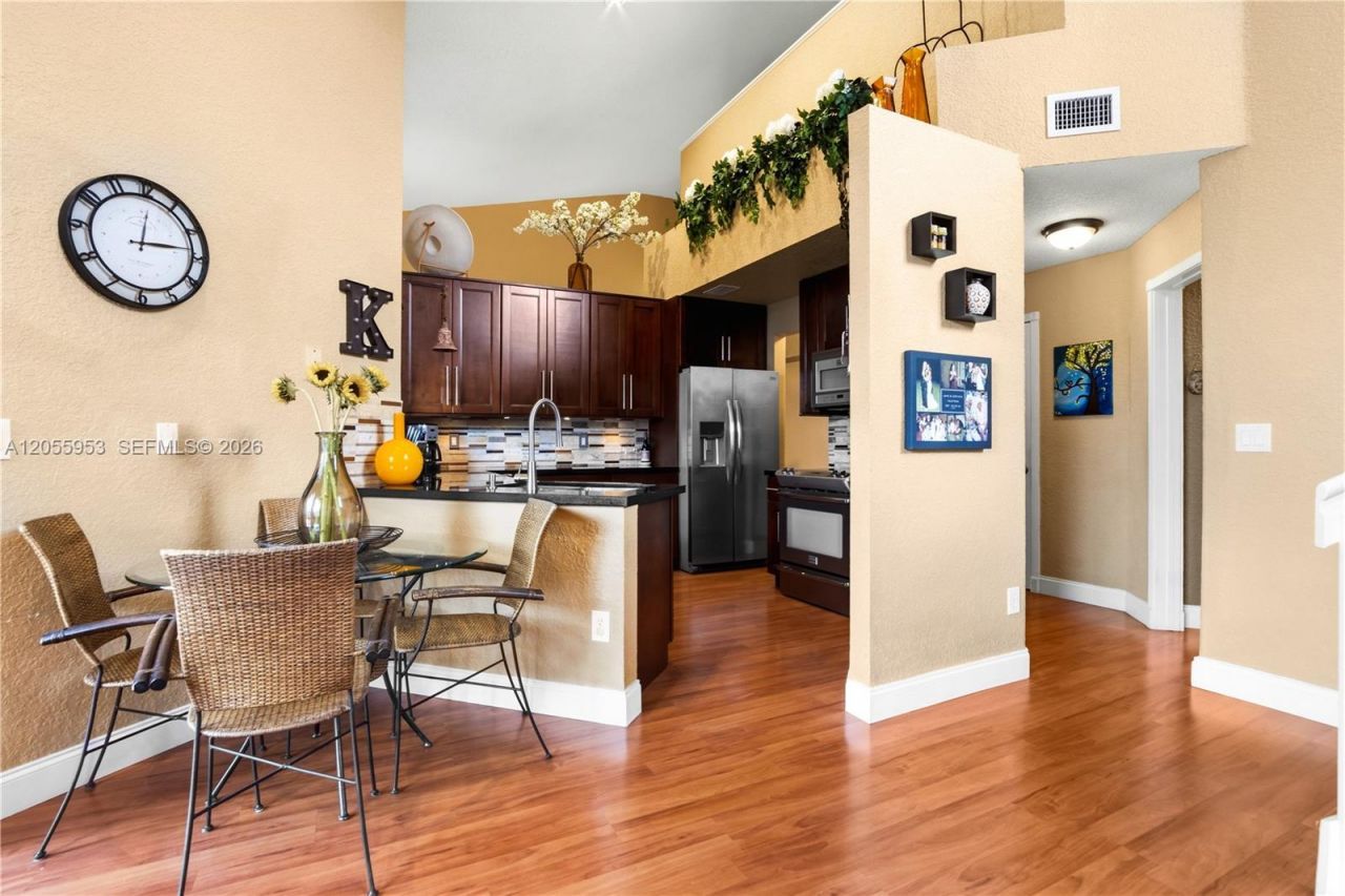 15670 SW 16th Ct, Pembroke Pines, FL 33027 Photo