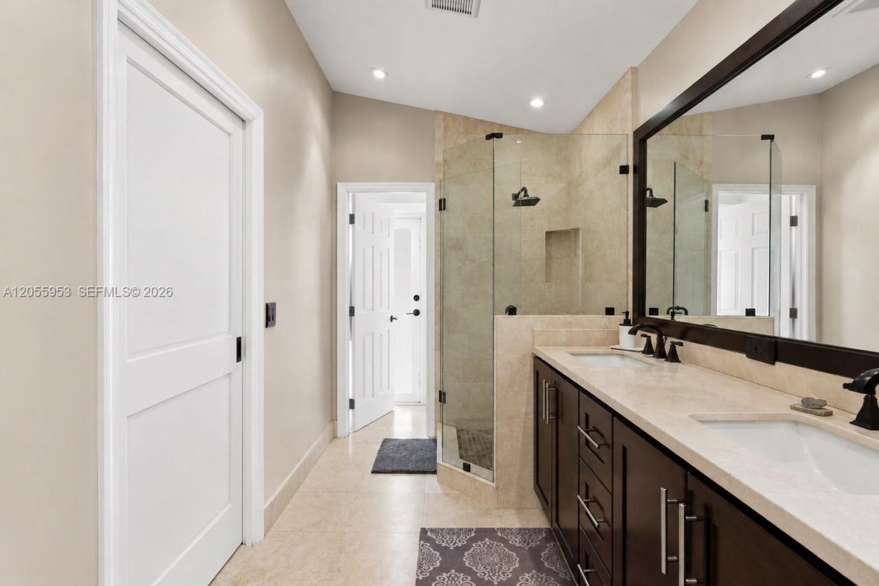 15670 SW 16th Ct, Pembroke Pines, FL 33027 Photo