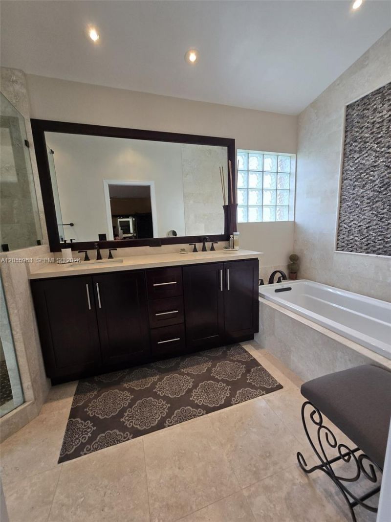 15670 SW 16th Ct, Pembroke Pines, FL 33027 Photo