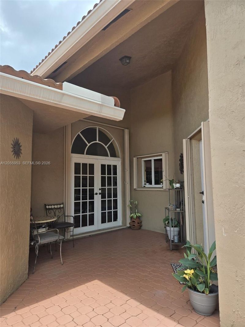 15670 SW 16th Ct, Pembroke Pines, FL 33027 Photo