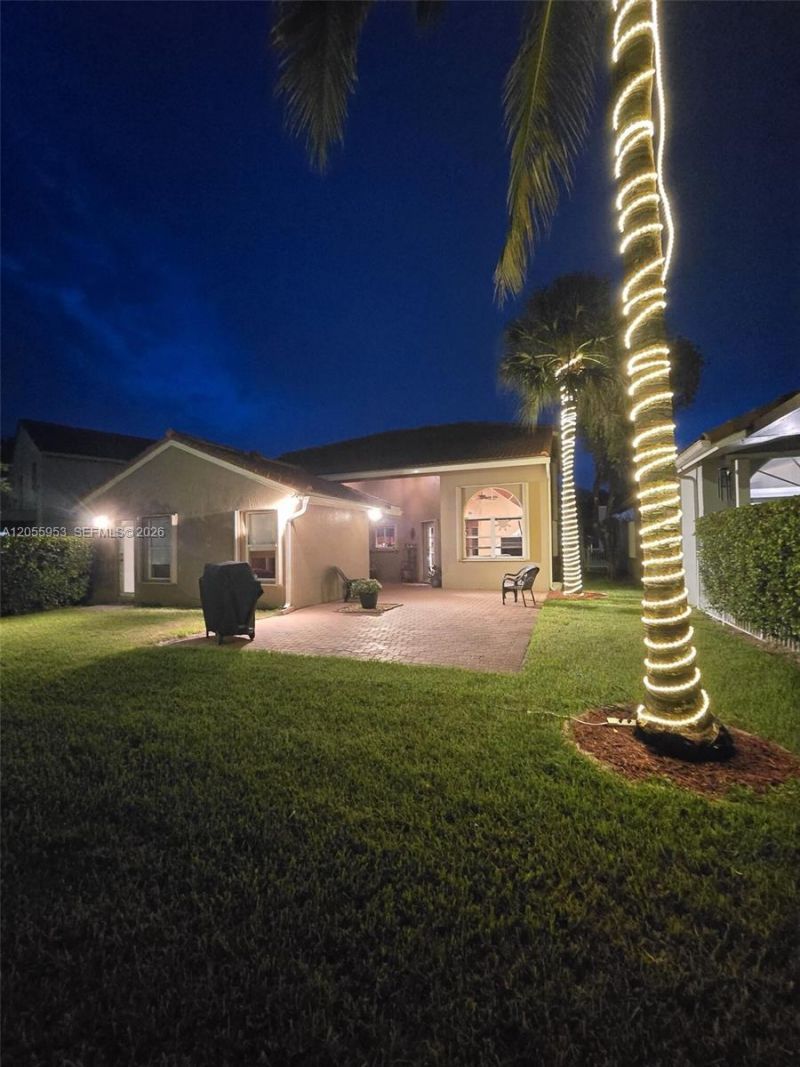15670 SW 16th Ct, Pembroke Pines, FL 33027 Photo