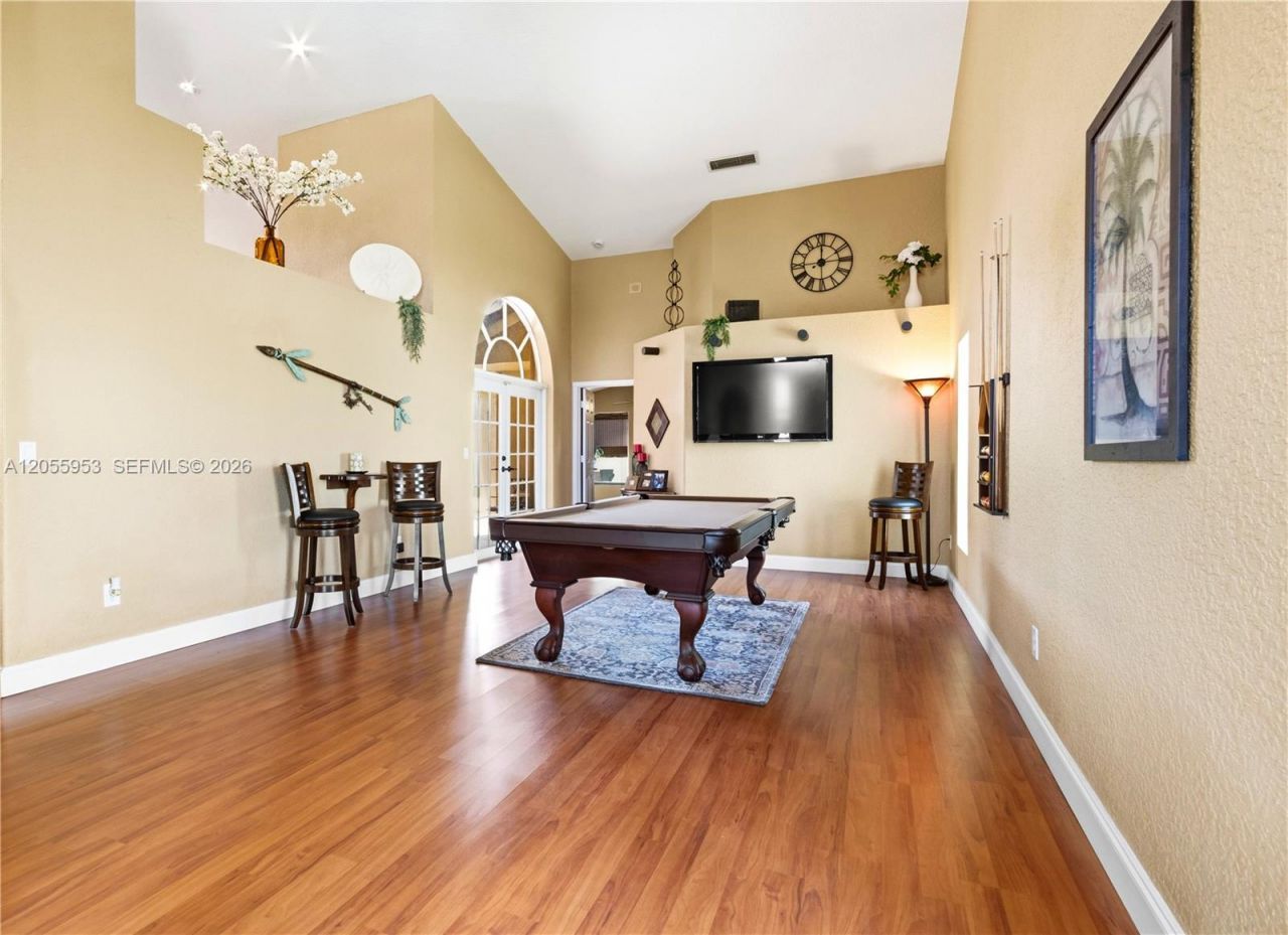 15670 SW 16th Ct, Pembroke Pines, FL 33027 Photo