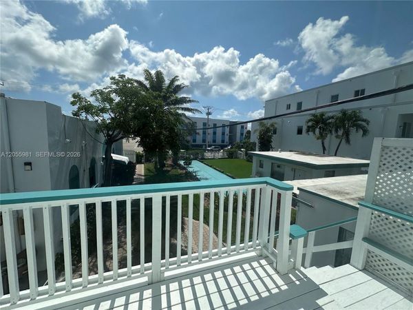 4249 Bougainvilla Dr , Unit 5, Lauderdale By The Sea, FL 33308