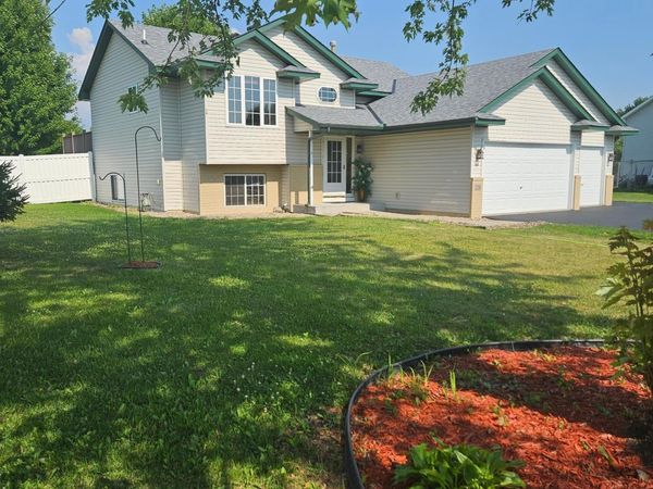 5398 Kahler Drive NE, Albertville, MN 55301