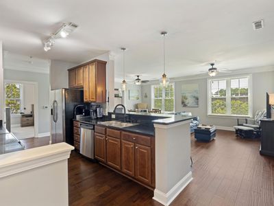 2000 Belle Isle Avenue, Unit 301, Mount Pleasant, SC 29464